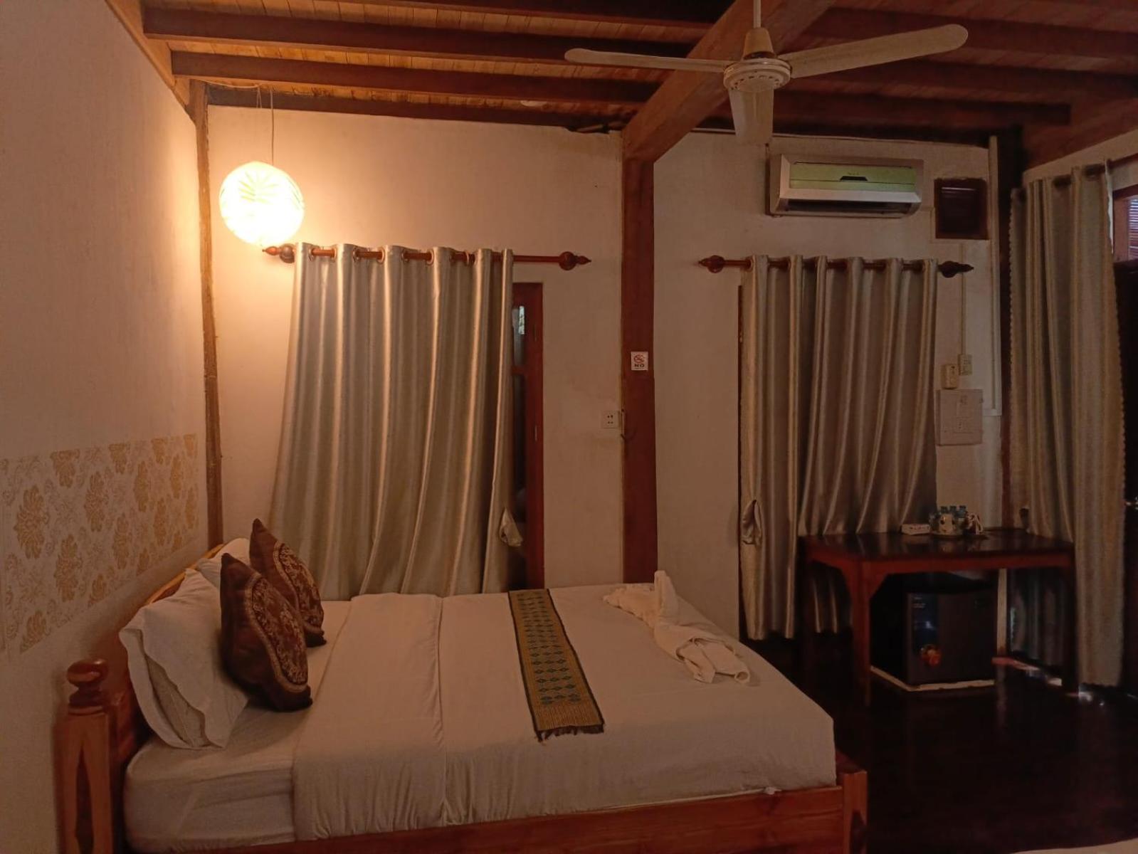 Ireenkevin Guesthouse 琅勃拉邦 外观 照片