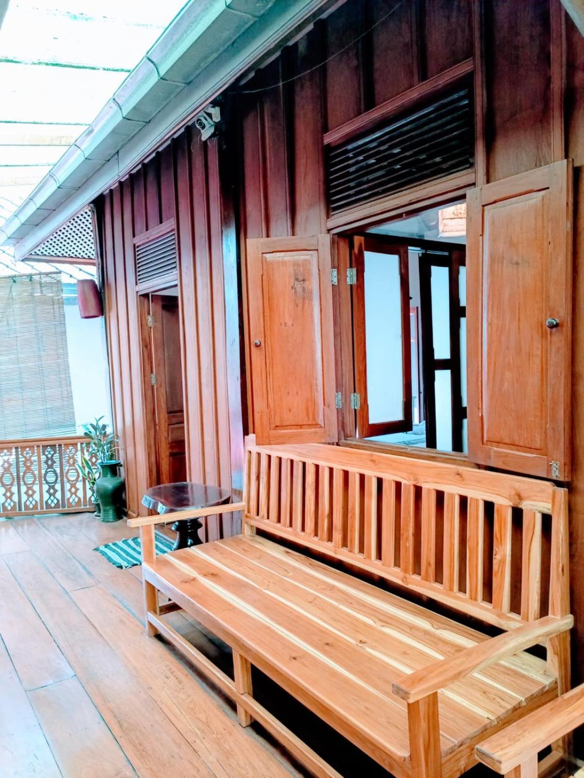 Ireenkevin Guesthouse 琅勃拉邦 外观 照片
