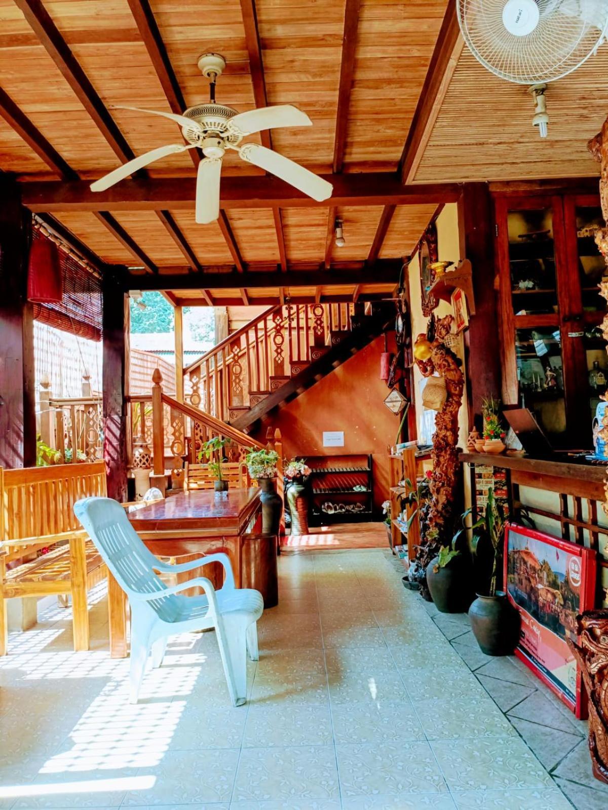 Ireenkevin Guesthouse 琅勃拉邦 外观 照片
