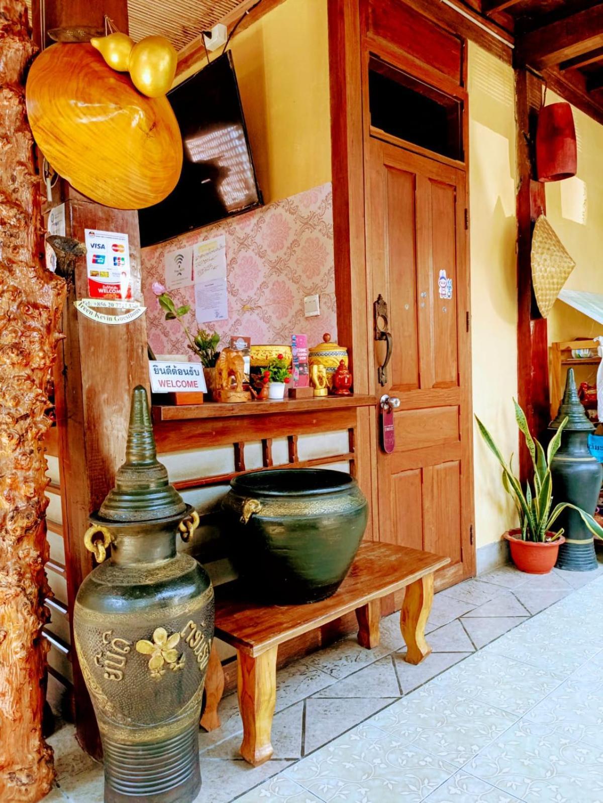 Ireenkevin Guesthouse 琅勃拉邦 外观 照片