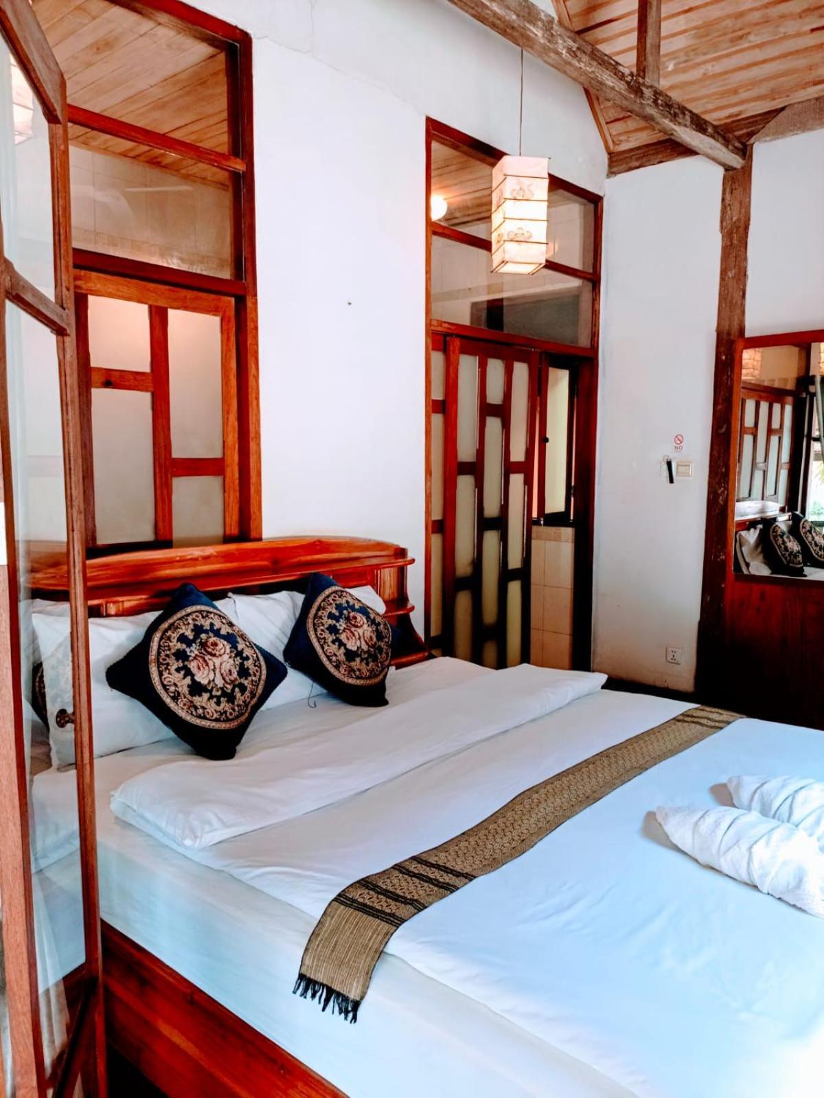 Ireenkevin Guesthouse 琅勃拉邦 外观 照片